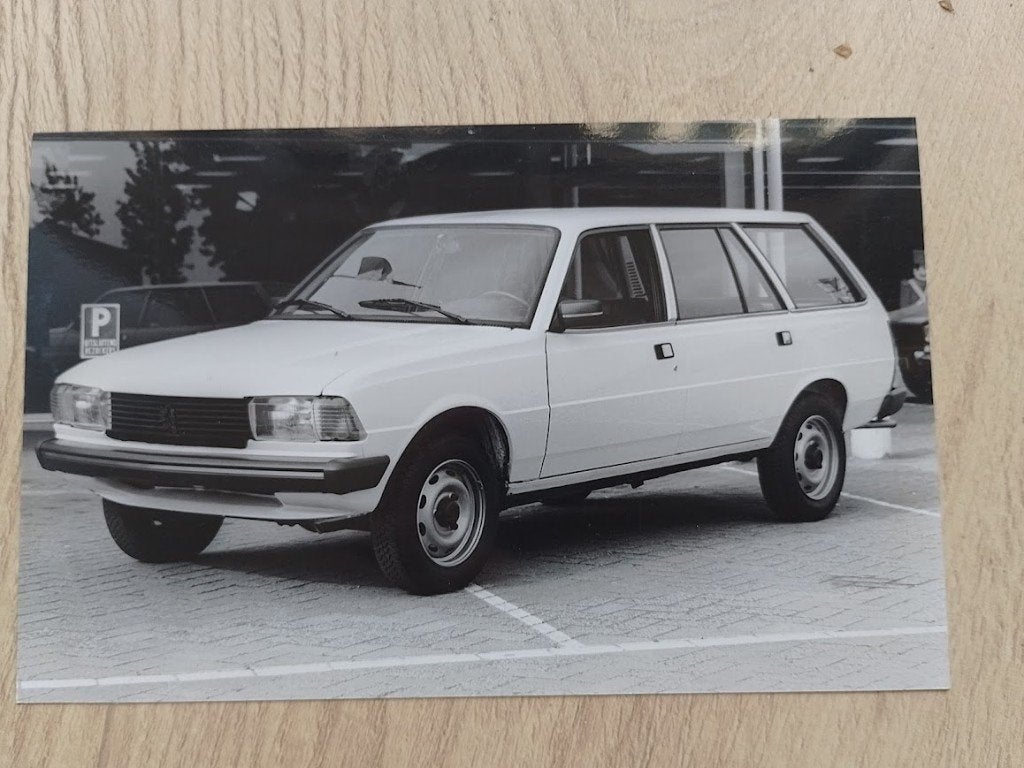 Peugeot 305 break stationcar persfoto, Ophalen of Verzenden, Nieuw, Peugeot