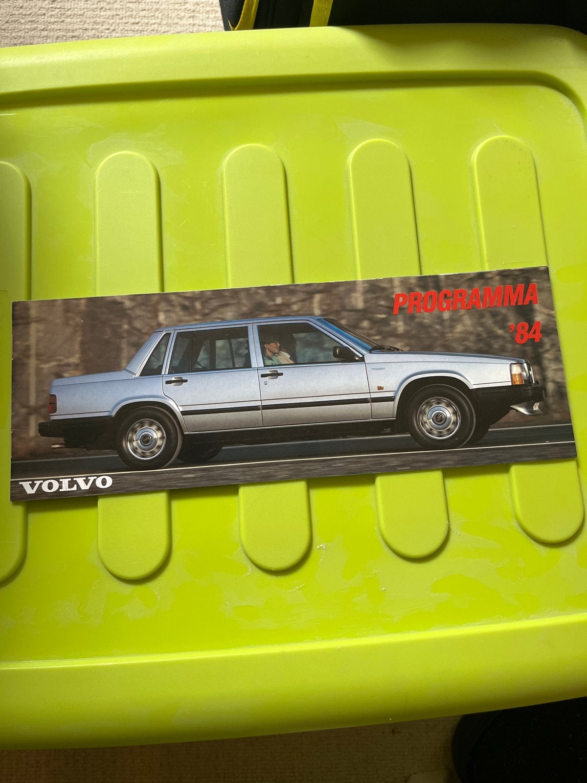 Volvo Programma '84 - Originele brochure, Ophalen of Verzenden, Gelezen, Volvo