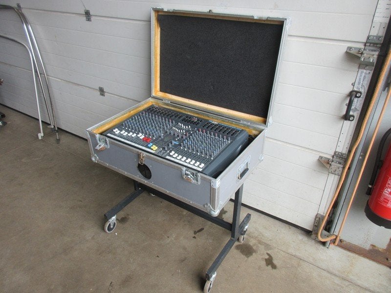 Mengpaneel Spirit Powerstation 1200 (Soundcraft), Muziek en Instrumenten, Mengpanelen, Ophalen, Gebruikt, 10 tot 20 kanalen