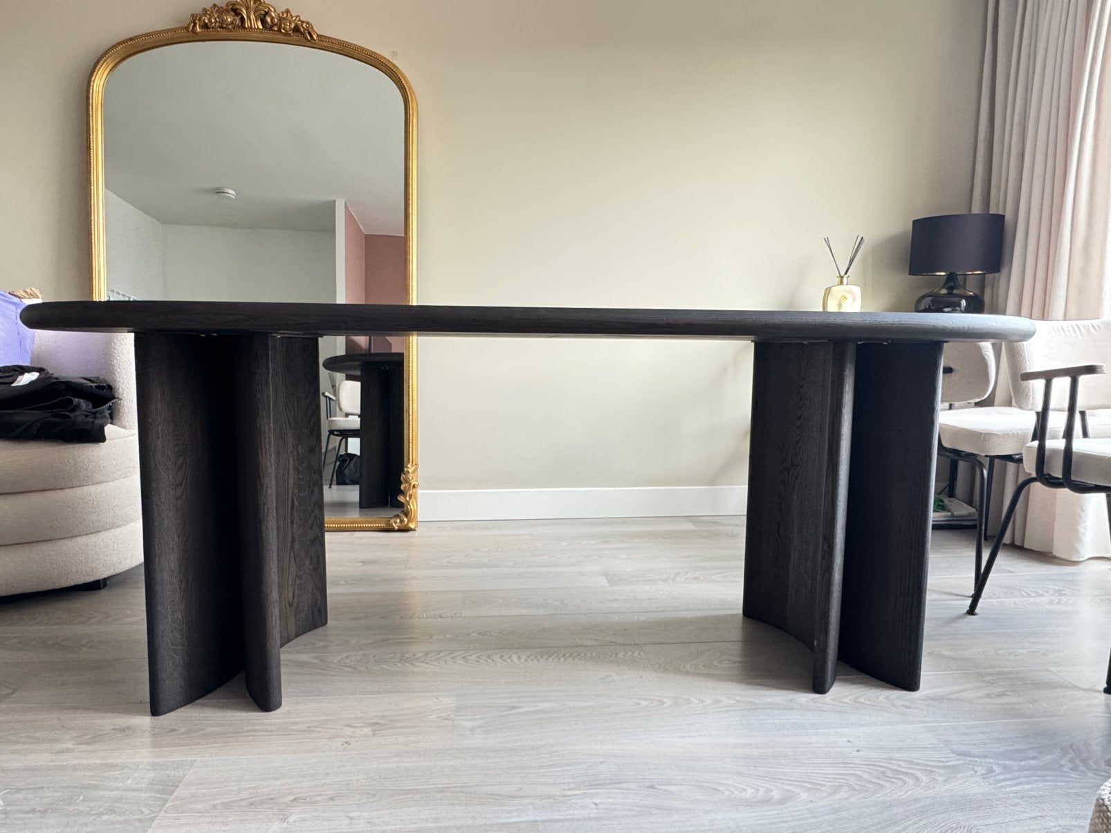 Tafel en 6 stoelen (Table du Sud), Ophalen, 50 tot 100 cm, Vijf personen of meer, Ovaal