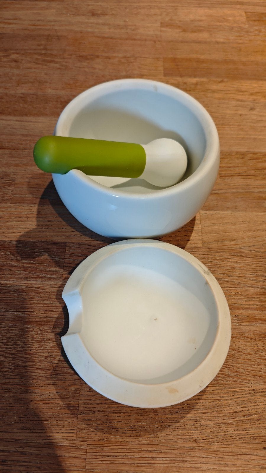 Witte vijzel met stamper (groen/wit), Ophalen, Steen/keramiek, Wit, Overige typen