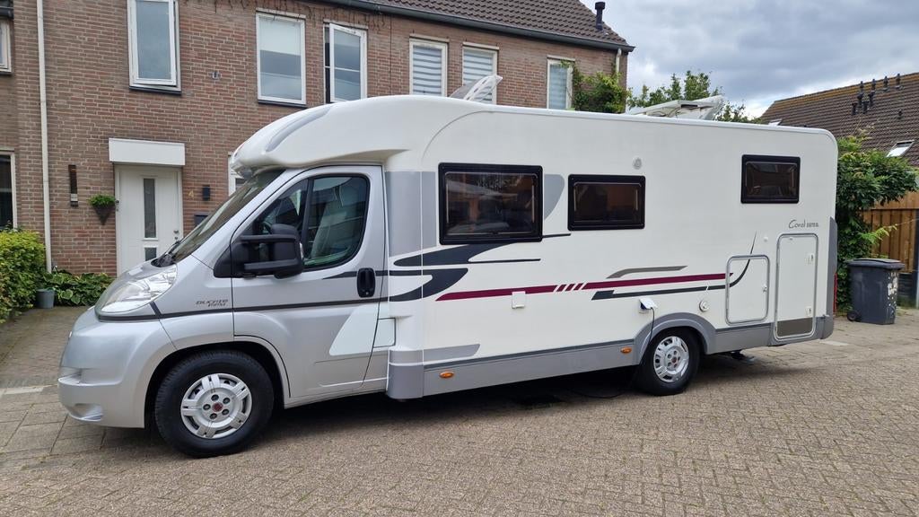 Adria Coral  S 670  SL enkele bedden, Caravans en Kamperen, Campers, 7 tot 8 meter, Particulier, Adria, Half-integraal