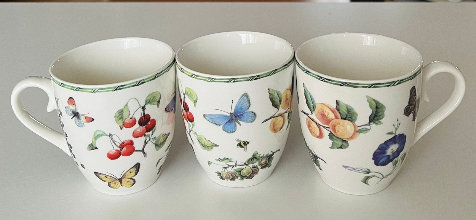 3 mokken Janneke Brinkman Salentijn JBS Fruit & Flowers, Ophalen of Verzenden, Zo goed als nieuw, Overige stijlen, Kop(pen) en/of Schotel(s)