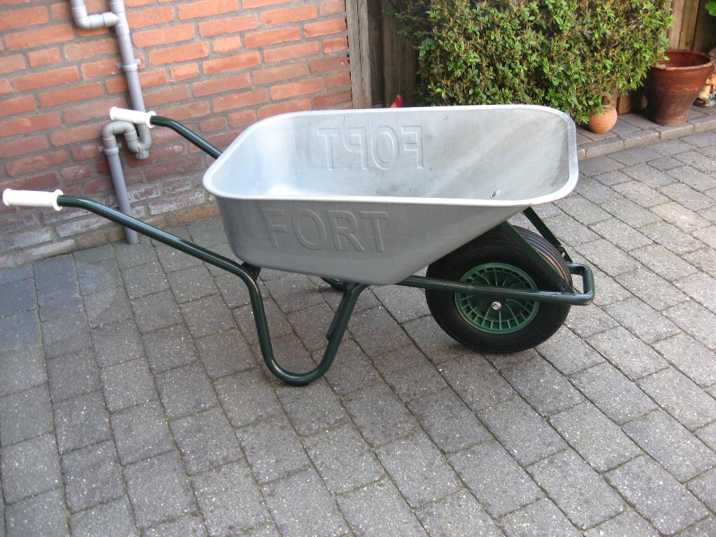 Kruiwagen Fort. Z.G.A.N. Ook Steekwagens En Losse Wielen., Tuin en Terras, Kruiwagens, Ophalen, Fort, Eenwielig, Zo goed als nieuw