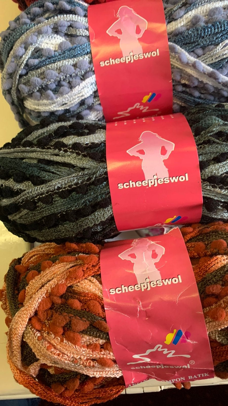 Ariana pompon prijs per stuk, Ophalen of Verzenden, Nieuw, Haken, Wol of Garen