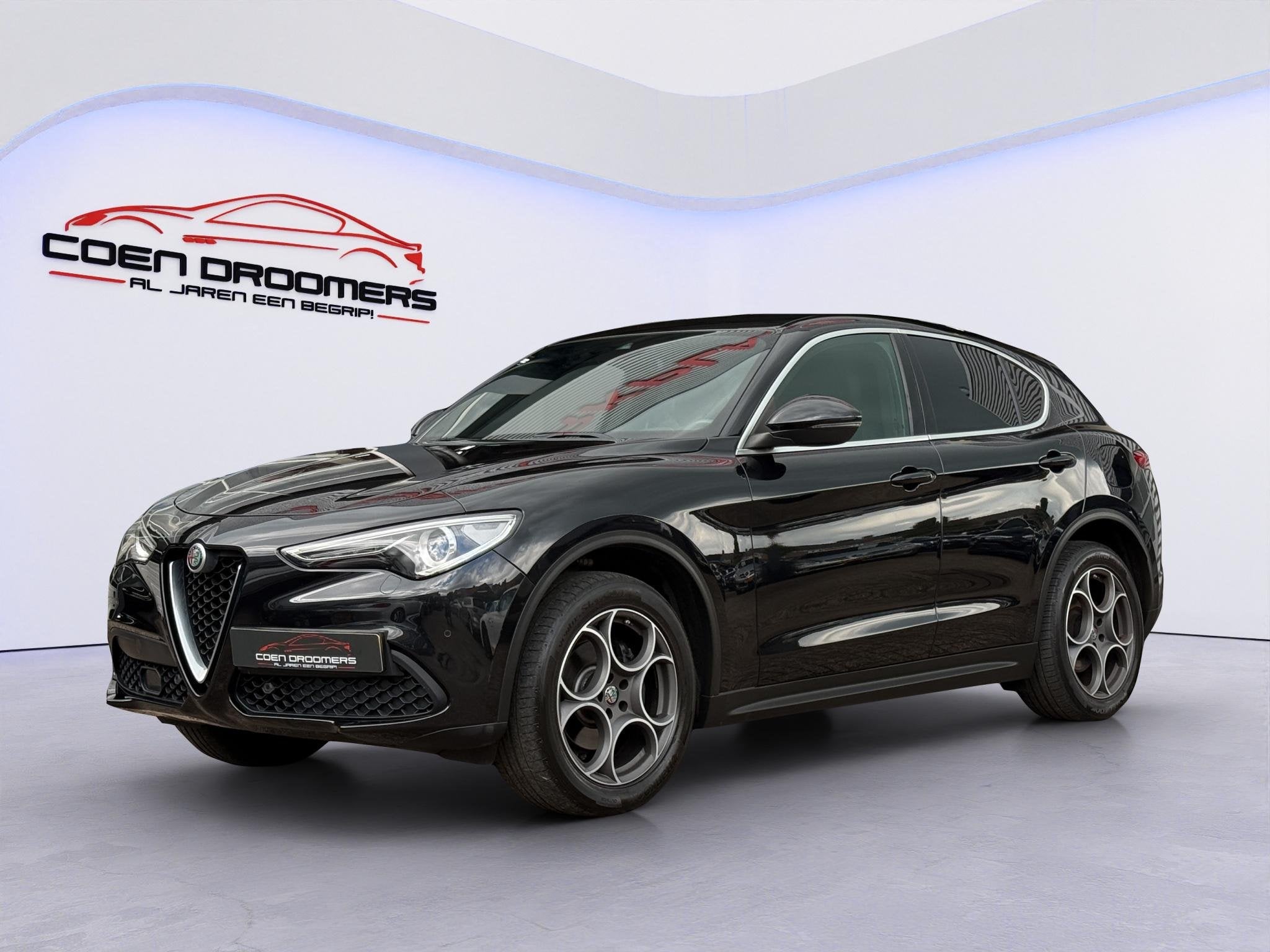 Alfa Romeo Stelvio 2.0 T Q4 AWD B-Tech /Apple Carplay/Camera, Auto's, Euro 6, 4 cilinders, Zwart, Leder