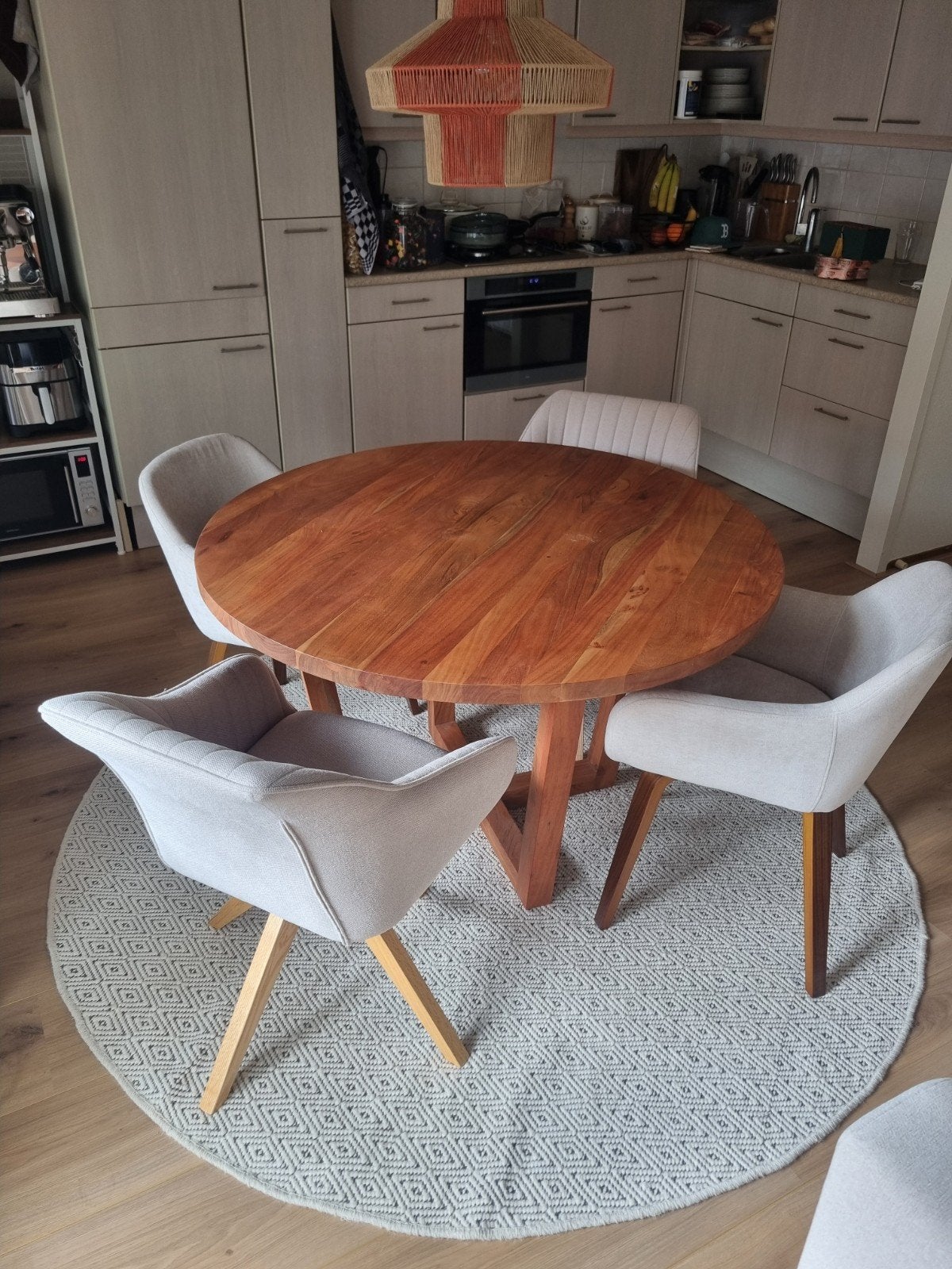 Ronde eettafel van acacia hout 120cm, Ophalen, Rond, Zo goed als nieuw, Vier personen
