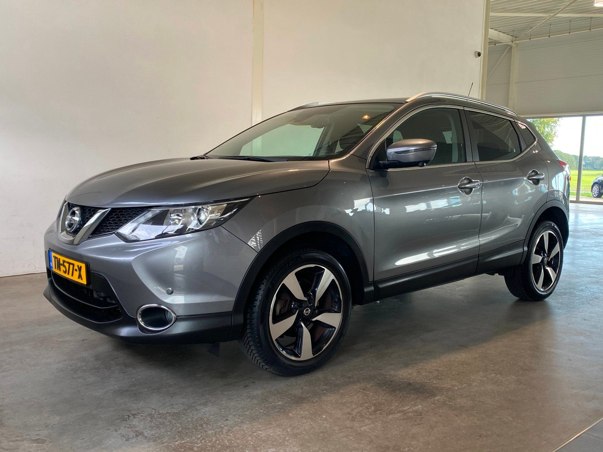 Nissan Qashqai 1.2 Automaat Pano.dak Trekhaak, Auto's, Gebruikt, 4 cilinders, 116 pk, Bedrijf