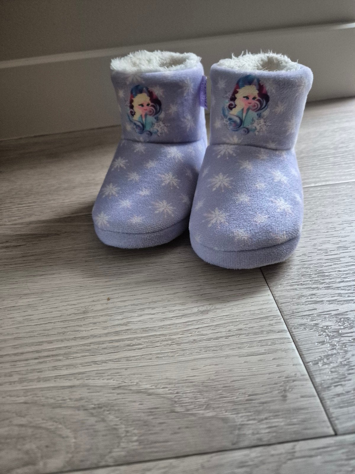 Frozen pantoffels sloffen mt 26/27, Meisje, Overige typen, Ophalen of Verzenden, Zo goed als nieuw