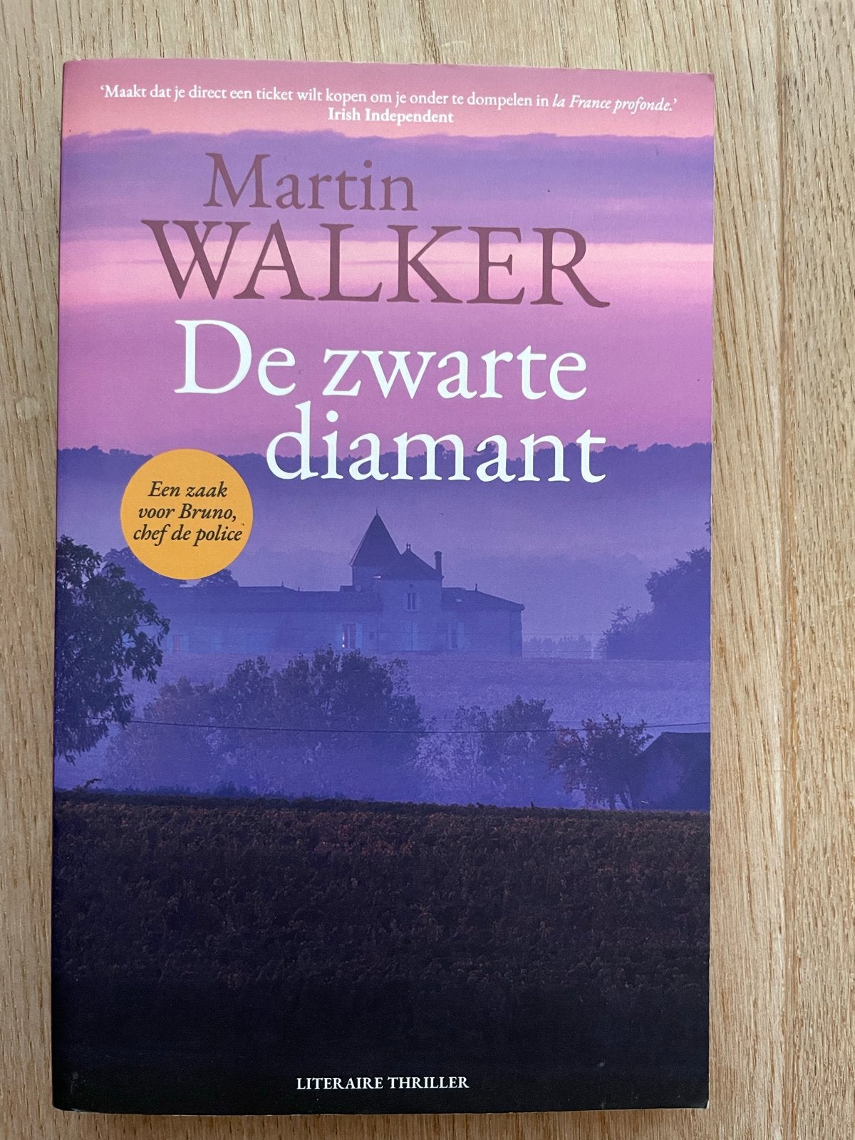 Martin Walker - De Zwarte Diamant ISBN 9789083167541, Ophalen of Verzenden, Zo goed als nieuw, Europa overig