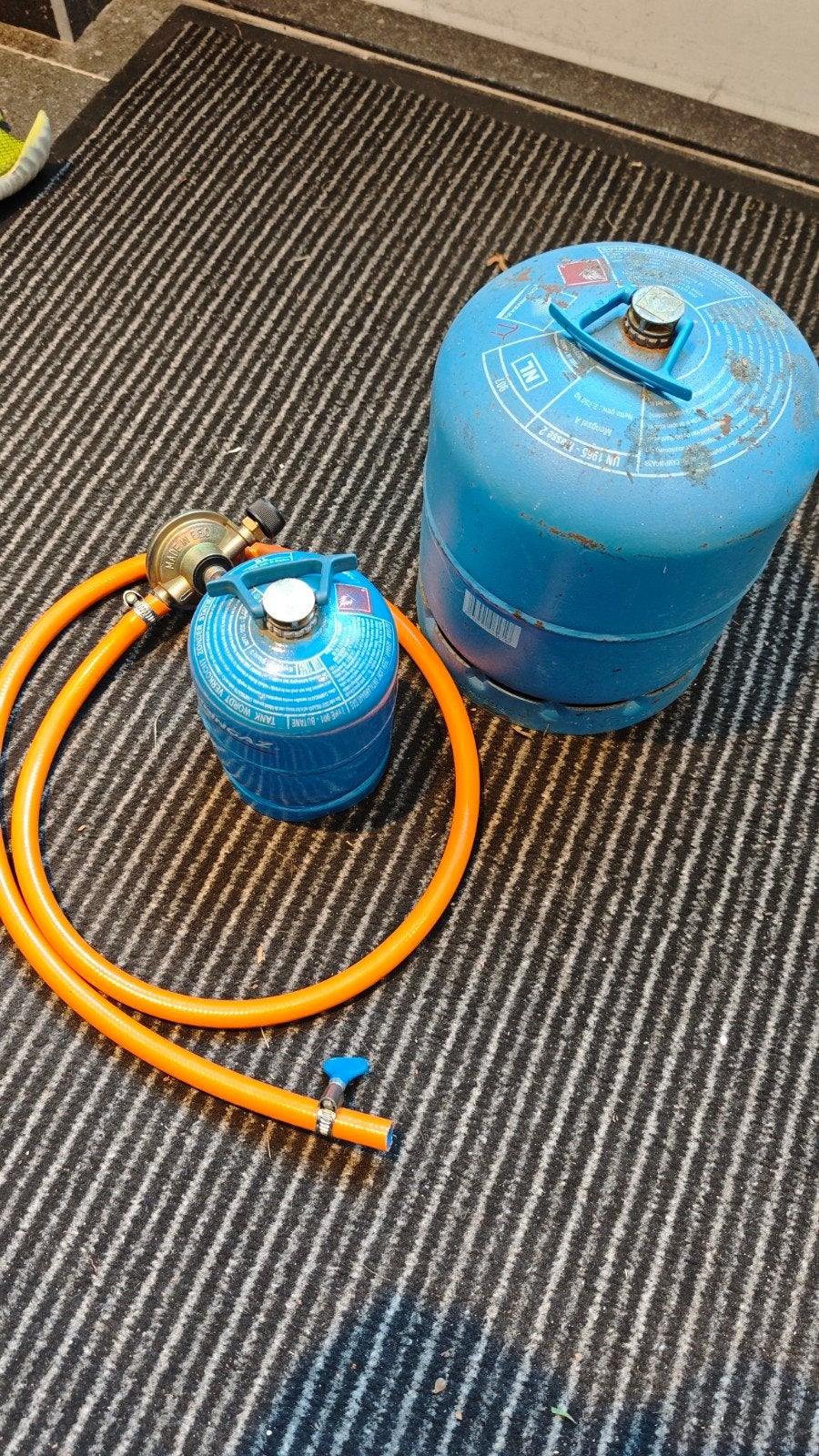 Gasfles Campingaz 901 en 907 met slang en drukregelaar, Ophalen, Gebruikt
