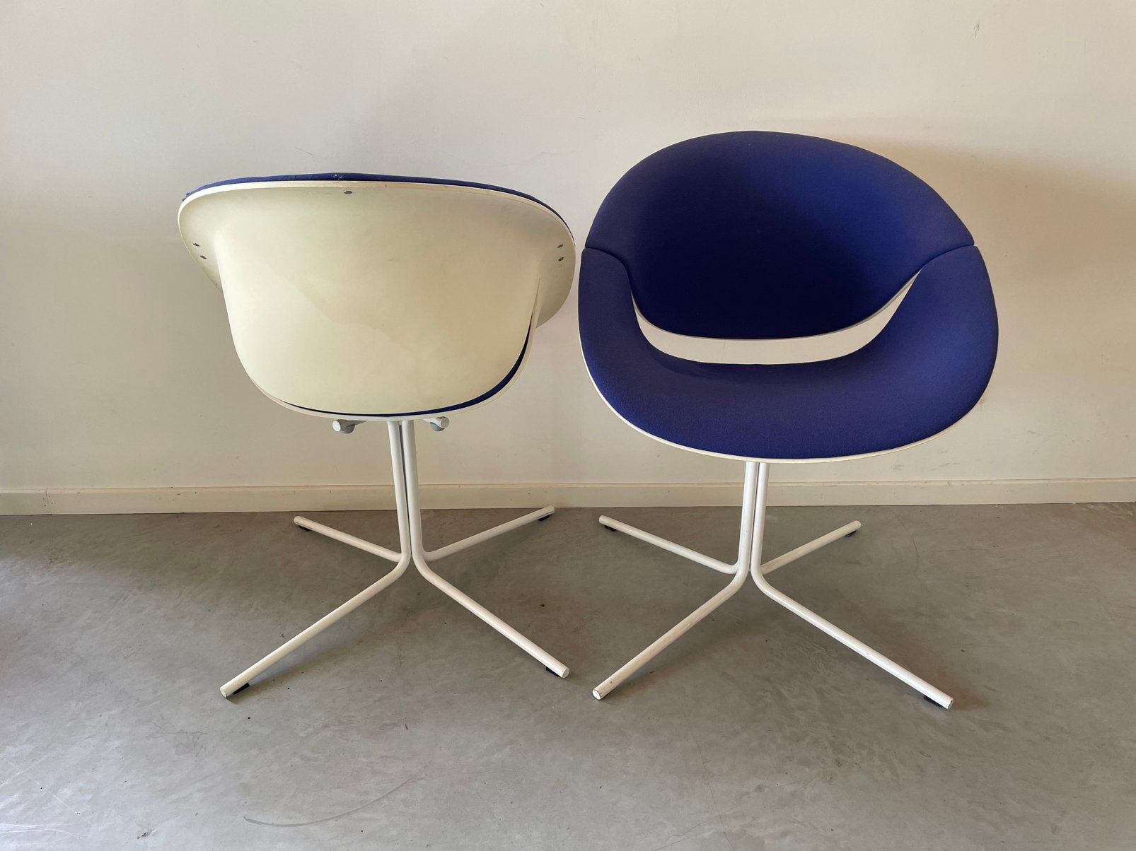 twee design stoelen | So Happy Lounge Marco Maran, Ophalen, Zo goed als nieuw, Kunststof, Twee