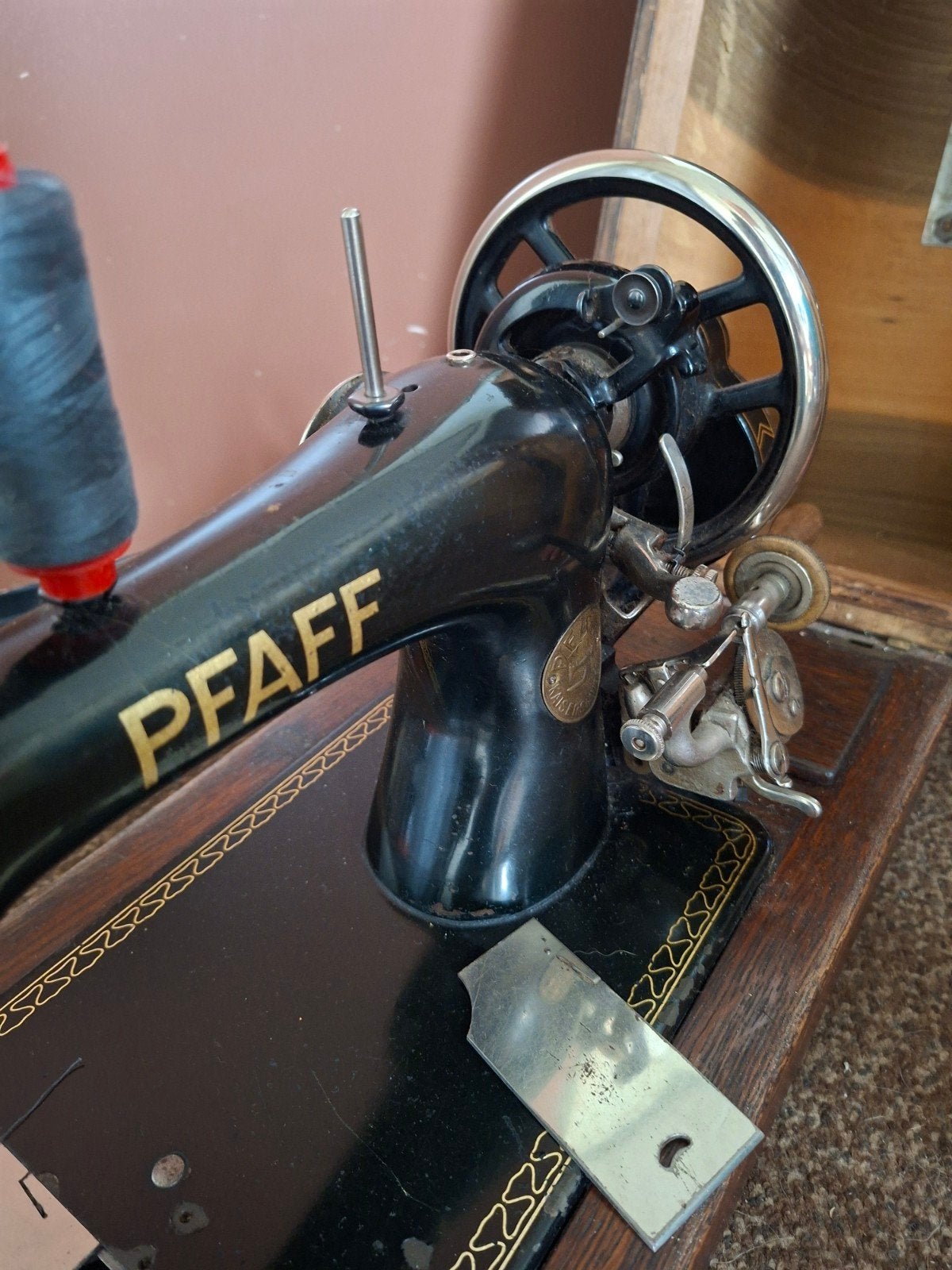 handnaaimachine, Ophalen
