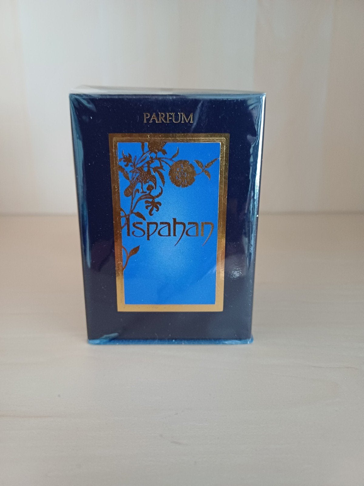Ispahan 15ml parfum doos in cellofaan vintage yves rocher, Ophalen of Verzenden, Nieuw, Parfumfles, Gevuld