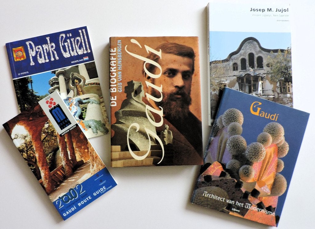 Biografieën Gaudi en Jujol  + 3 extra (art nouveau), Gijs van Hensbergen, Architecten, Ophalen of Verzenden, Zo goed als nieuw