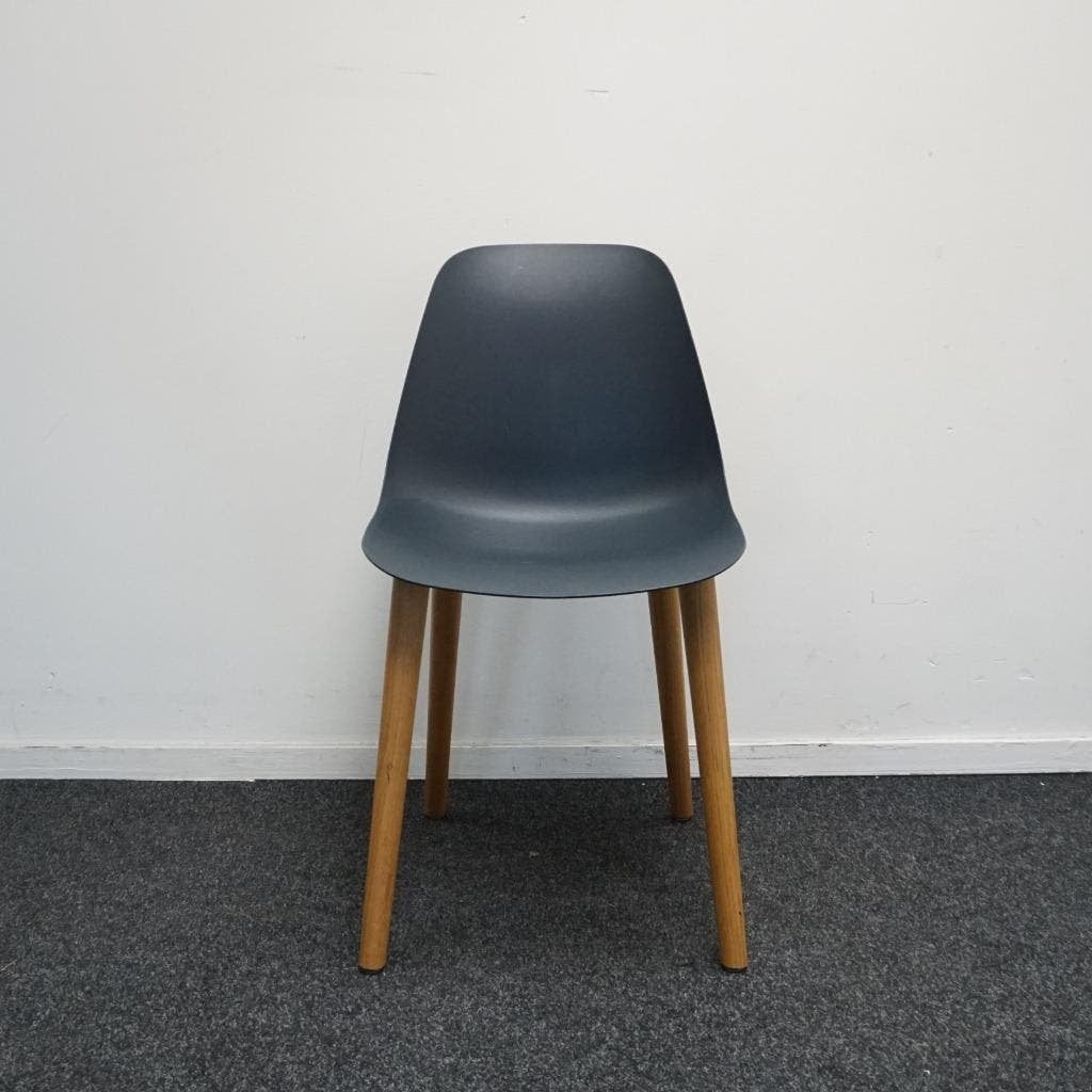 Crassevig Pola Light Vergaderstoel | Design stoelen, Huis en Inrichting, Stoelen, Hout, Gebruikt, -, Ophalen of Verzenden