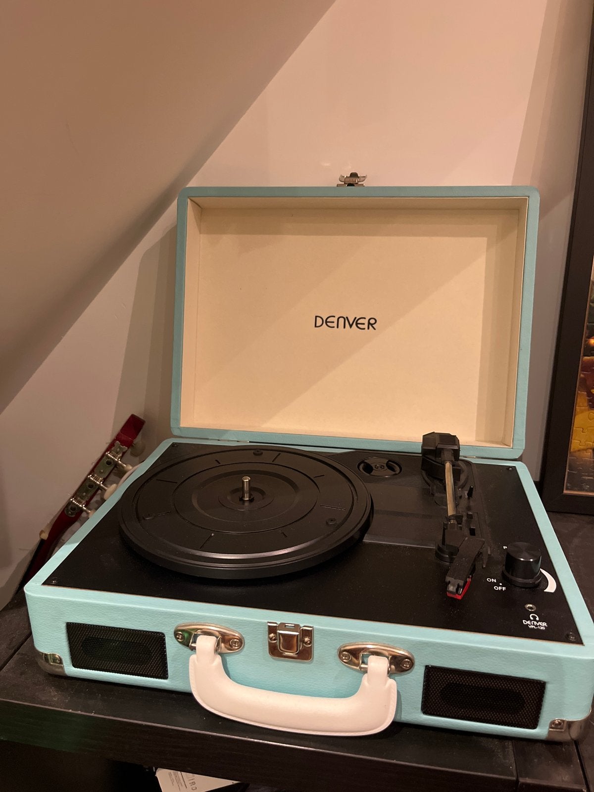 Denver Platenspeler VPL-120 in Koffer - Lichtblauw, Ophalen, Zo goed als nieuw, Platenspeler, Overige merken