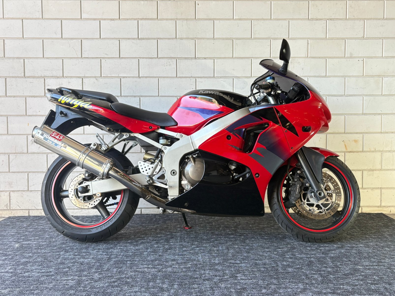Kawasaki ZX-6R (bj 1998) Yoshimura einddemper, Sportuitlaat, 4 cilinders, Motorrijbewijs A, Super Sport