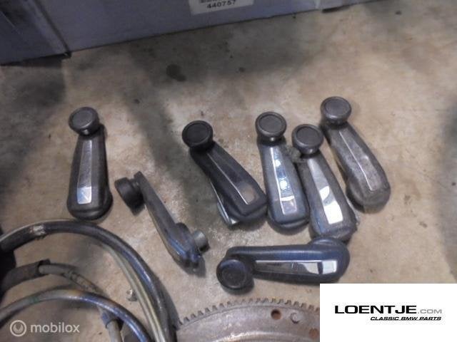 Raamslinger BMW e28 518 520 525 528 535, Auto-onderdelen, Ruiten en Toebehoren, Gebruikt, Ophalen of Verzenden, BMW, BMW