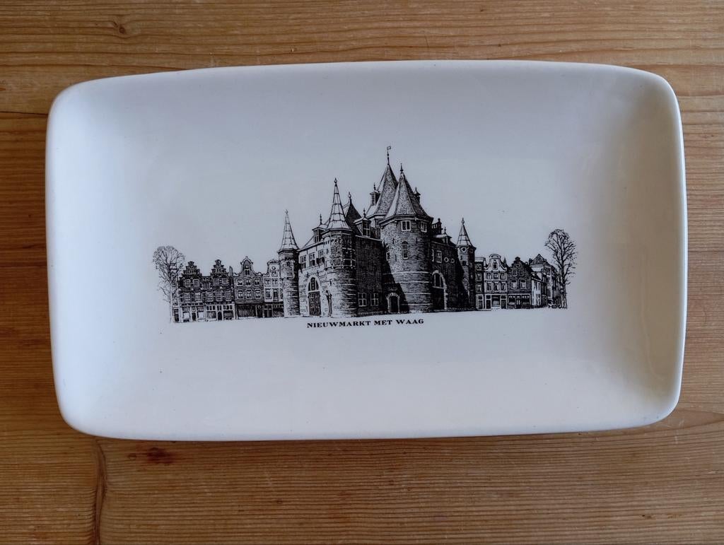 Schaaltje grachten servies Nieuwmarkt met waag, Antiek en Kunst, Ophalen of Verzenden