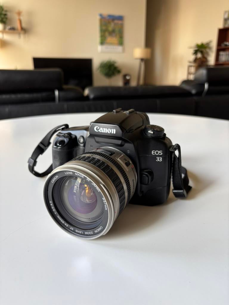 Canon Eos 33 analoog met zoomlens EF 24-85mm 1:3.5-4.5 ZGAN, Audio, Tv en Foto, Fotocamera's Analoog, Ophalen of Verzenden, Zo goed als nieuw