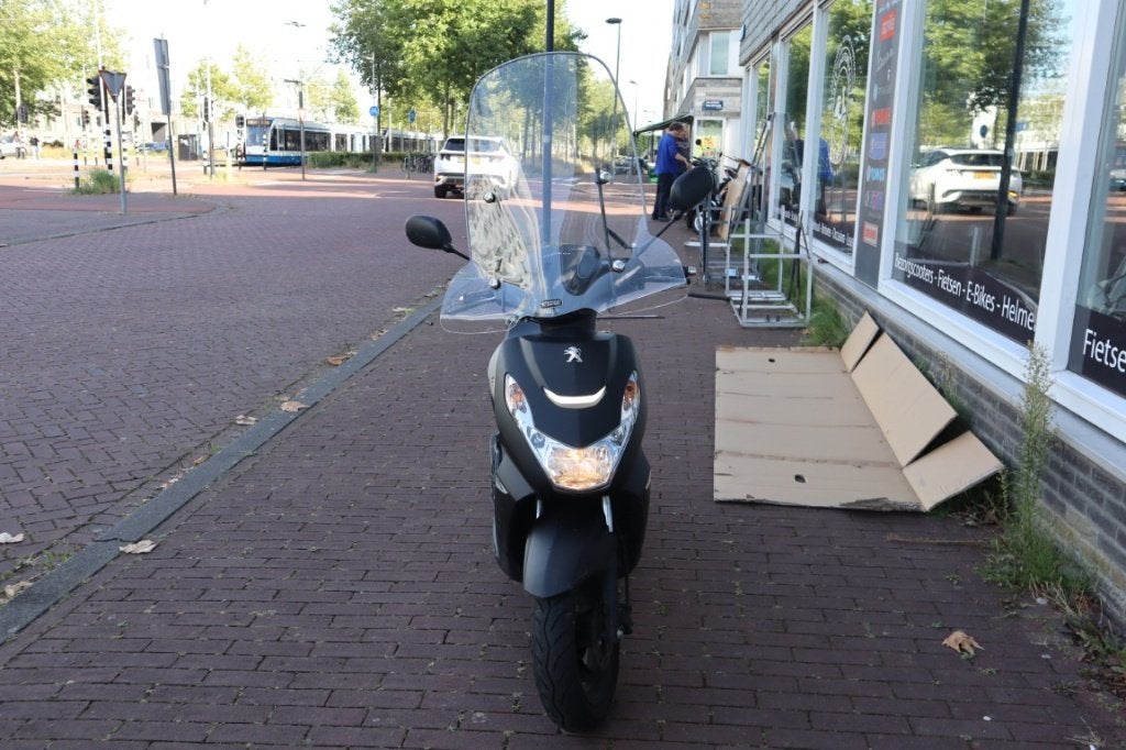 Peugeot Kisbee 50 45km mat zwart 2021 (FHN88S), Overige modellen, Ophalen of Verzenden, Zo goed als nieuw, Benzine
