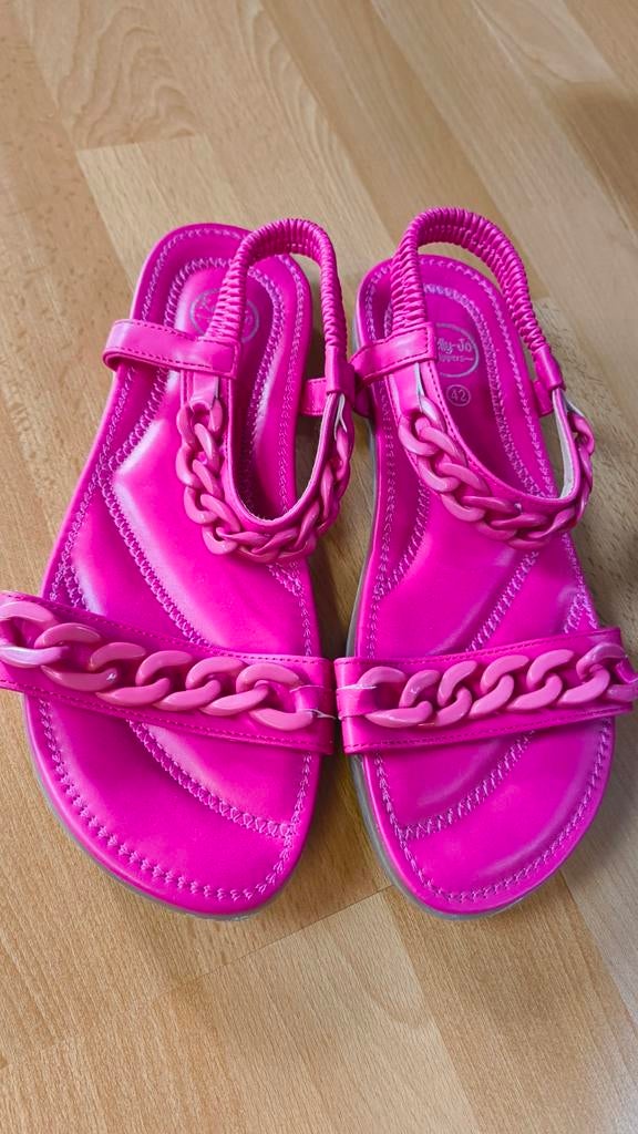 Nieuwe sandalen van Kelly jo maat 42 draagmaat 41, Kleding | Dames, Schoenen, Ophalen, Nieuw, Sandalen of Muiltjes, Roze