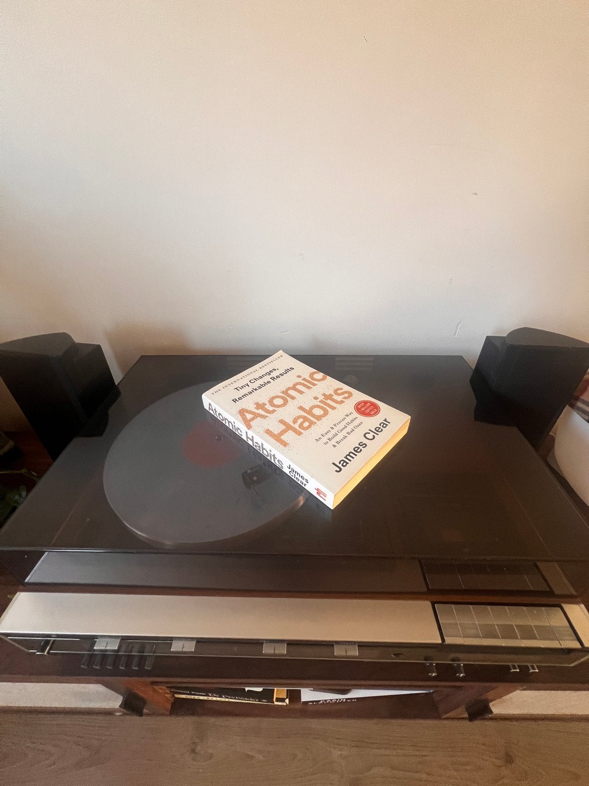 Atomic Habits - James Clear (Zo goed als nieuw), Boeken, Ophalen of Verzenden, Zo goed als nieuw, Europa overig