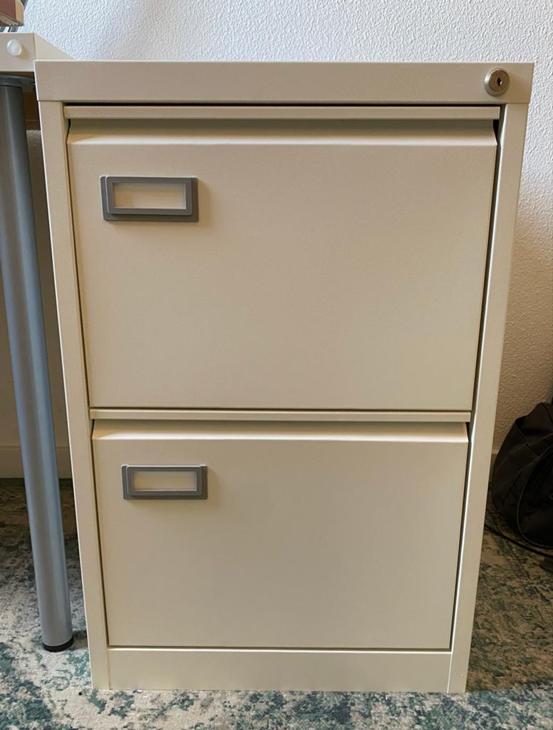 Metalen archiefkast met 2 laden en slot, Huis en Inrichting, Kasten | Roldeurkasten en Archiefkasten, Ophalen, Minder dan 50 cm