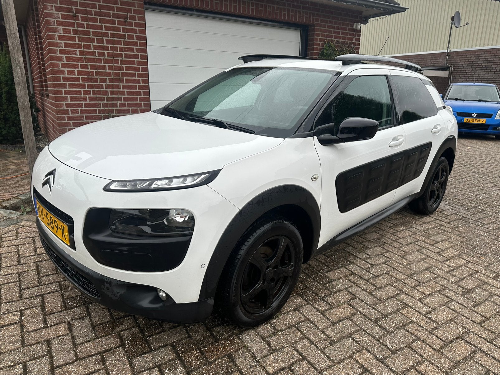 Citroën C4 Cactus 1.2 PureTech Business + AIRCO NAVI CC 2016, Voorwielaandrijving, Stof, 1199 cc, Wit