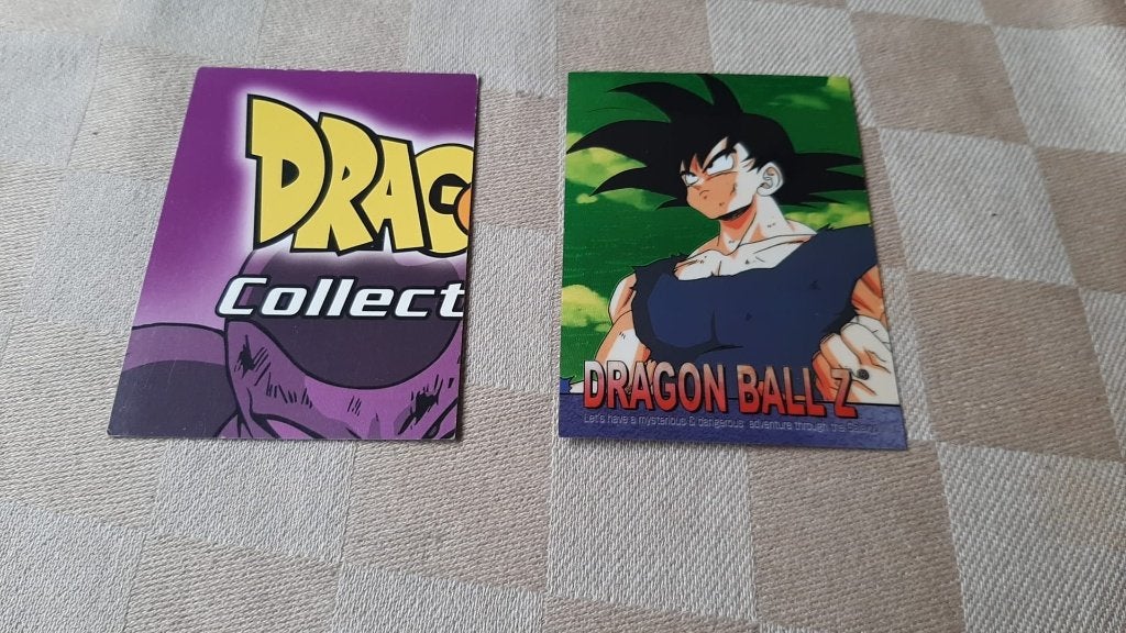 2 dragonball z kaarten oa Goku on Namek, Ophalen of Verzenden, Zo goed als nieuw, Meerdere kaarten