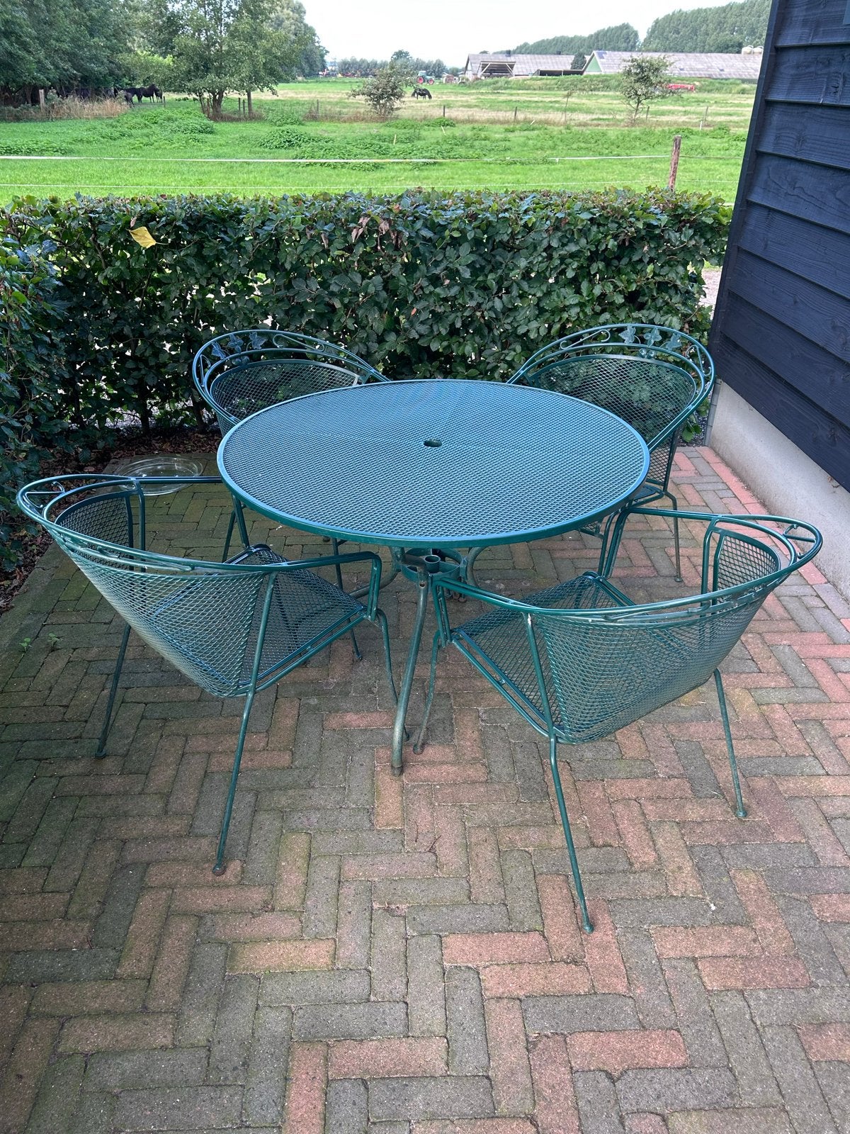 Groene metalen tuinset met 4 stoelen - Afmeting 105 cm, Tuin en Terras, Ophalen, Gebruikt, Eettafel, Tuinset