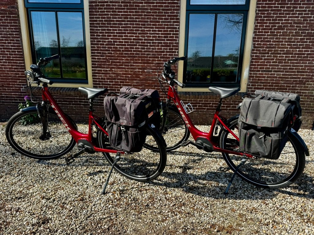2x Trek District +4, lowstep | 44cm(S) 2022, Fietsen en Brommers, Zo goed als nieuw, Minder dan 47 cm, 50 km per accu of meer