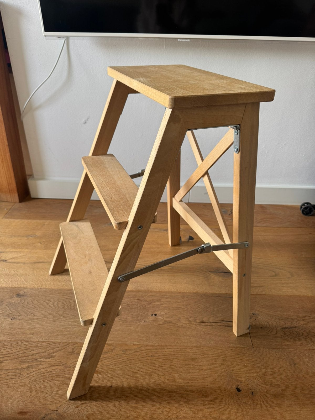 IKEA small ladder, 1 kruk, Ophalen, Zo goed als nieuw, 60 tot 90 cm