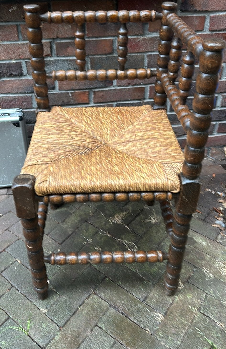 Hoek stoeltje, Ophalen