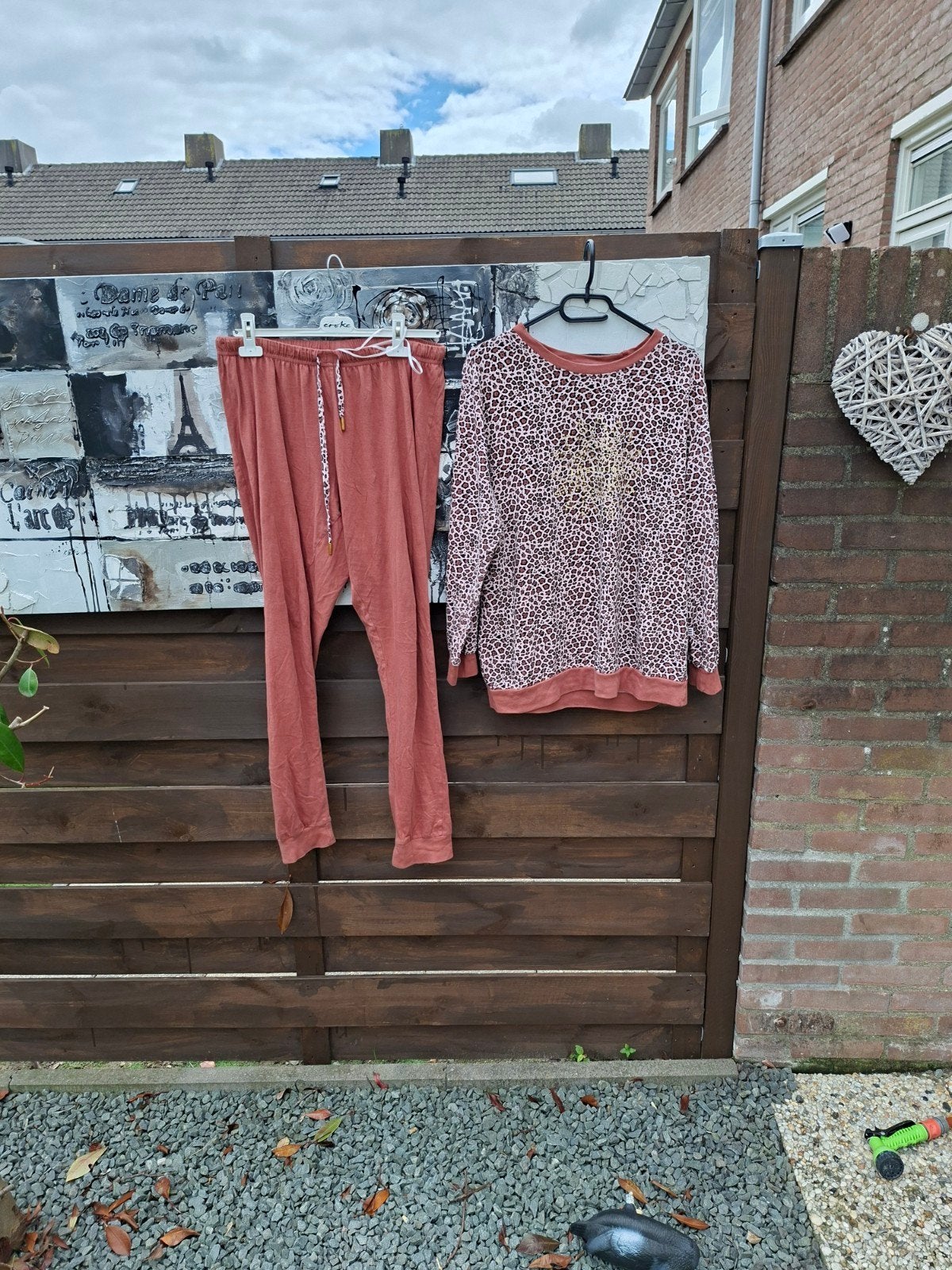Dames pyjama luipaardprint maat L, Kleding | Dames, Pyjama's, Ophalen of Verzenden