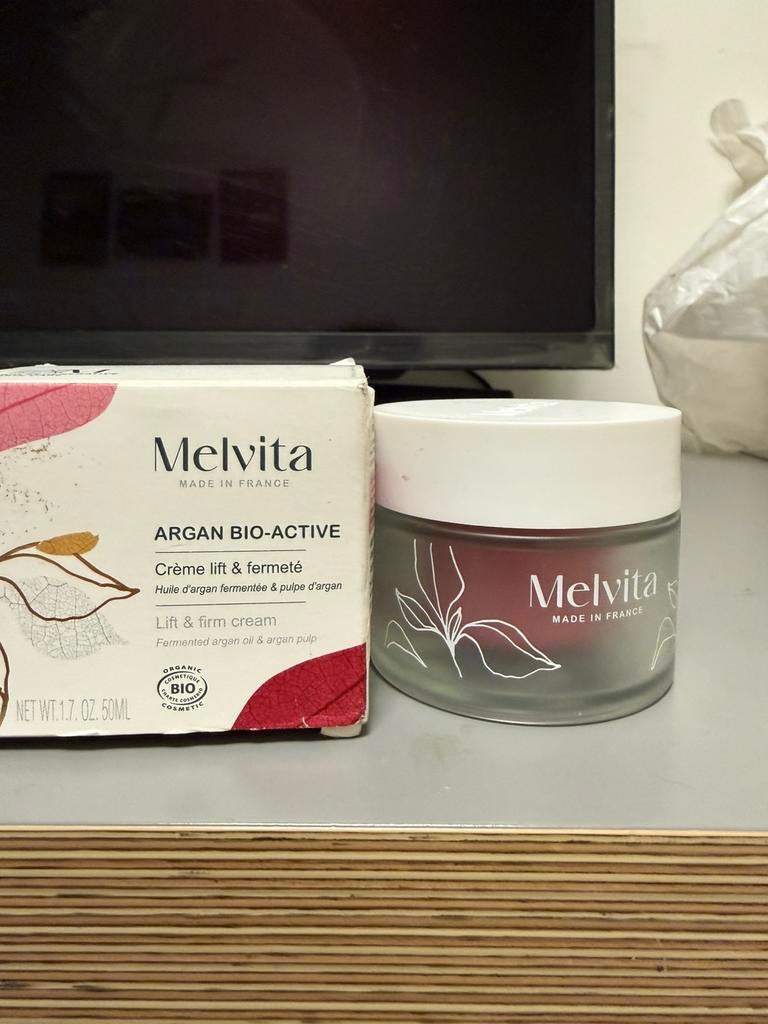 Melvita dagcream, Ophalen