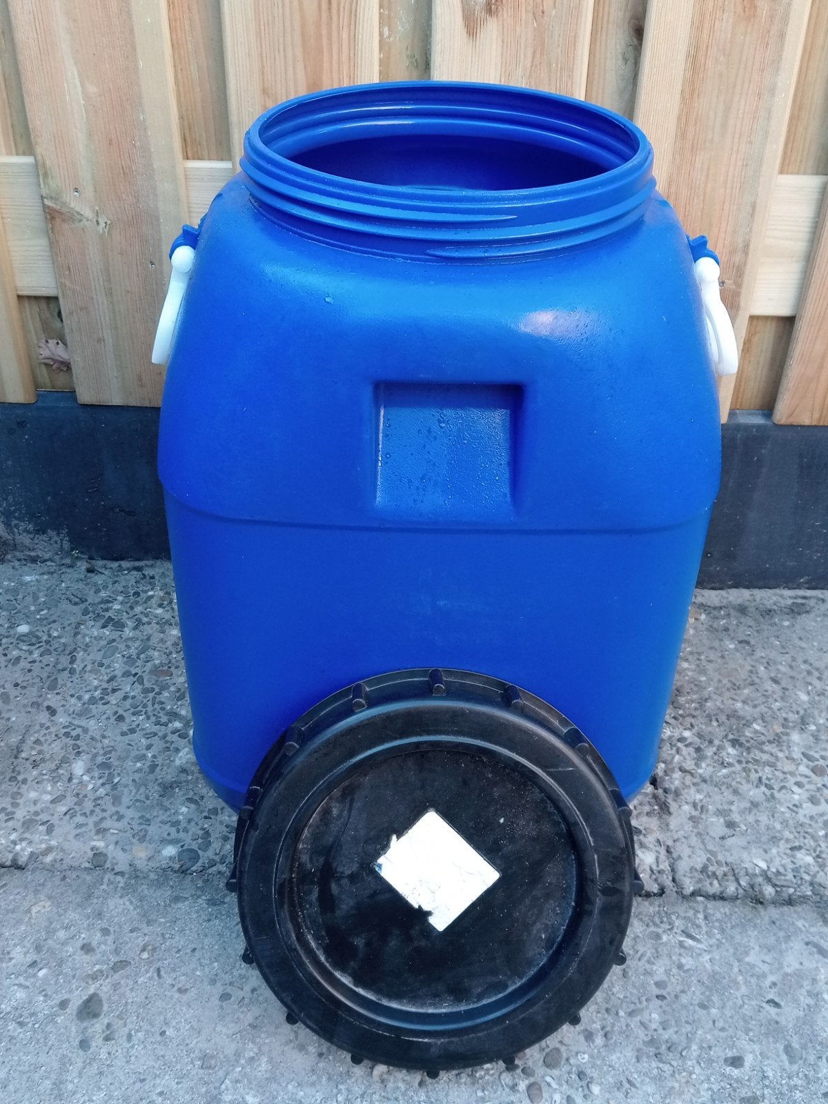 schone 60 liter voertonnen, Minder dan 75 liter, Ophalen