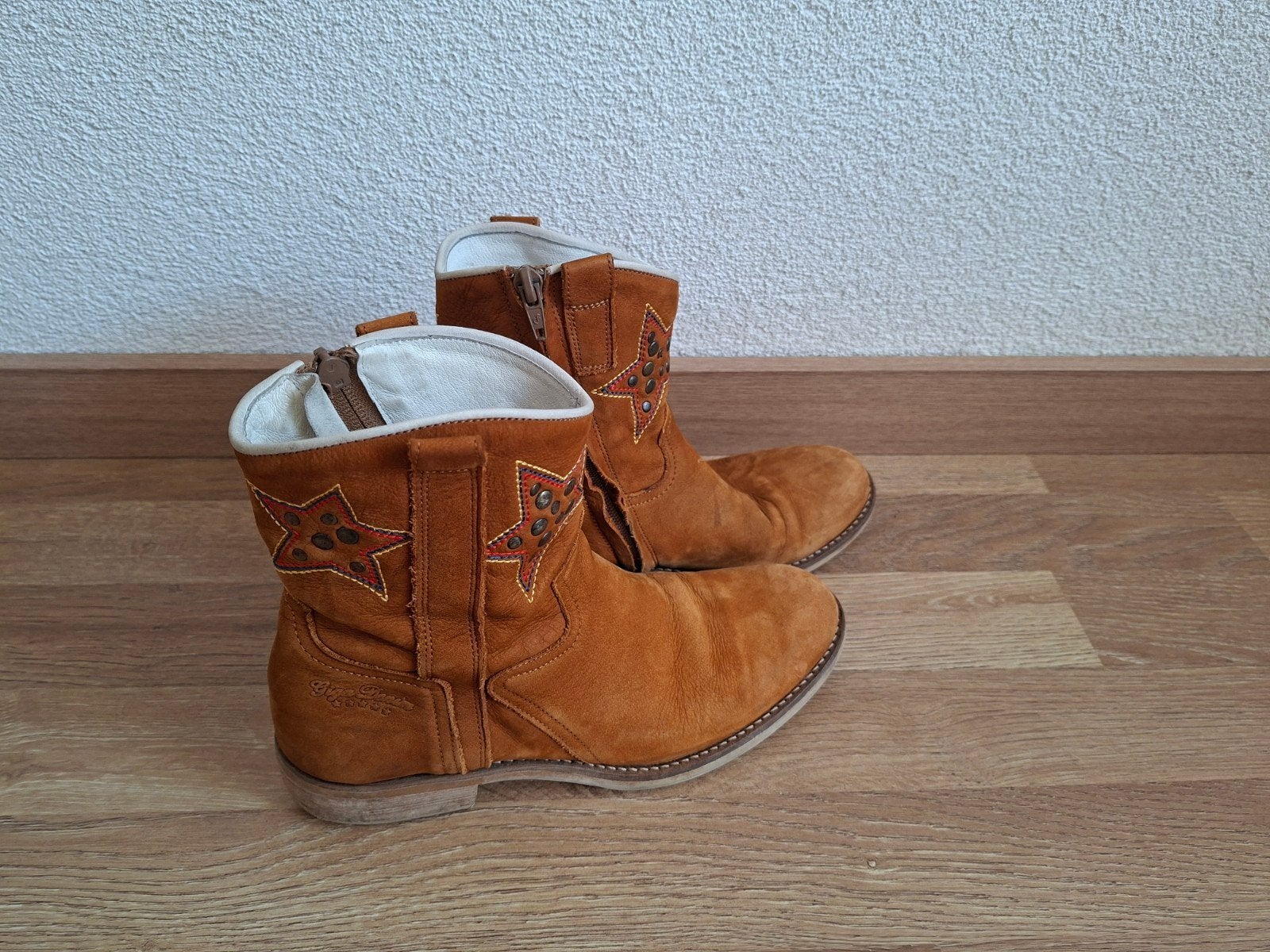 Suède cowboylaarzen maat 36/37, Gebruikt, Jongen of Meisje, Ophalen of Verzenden, Laarzen