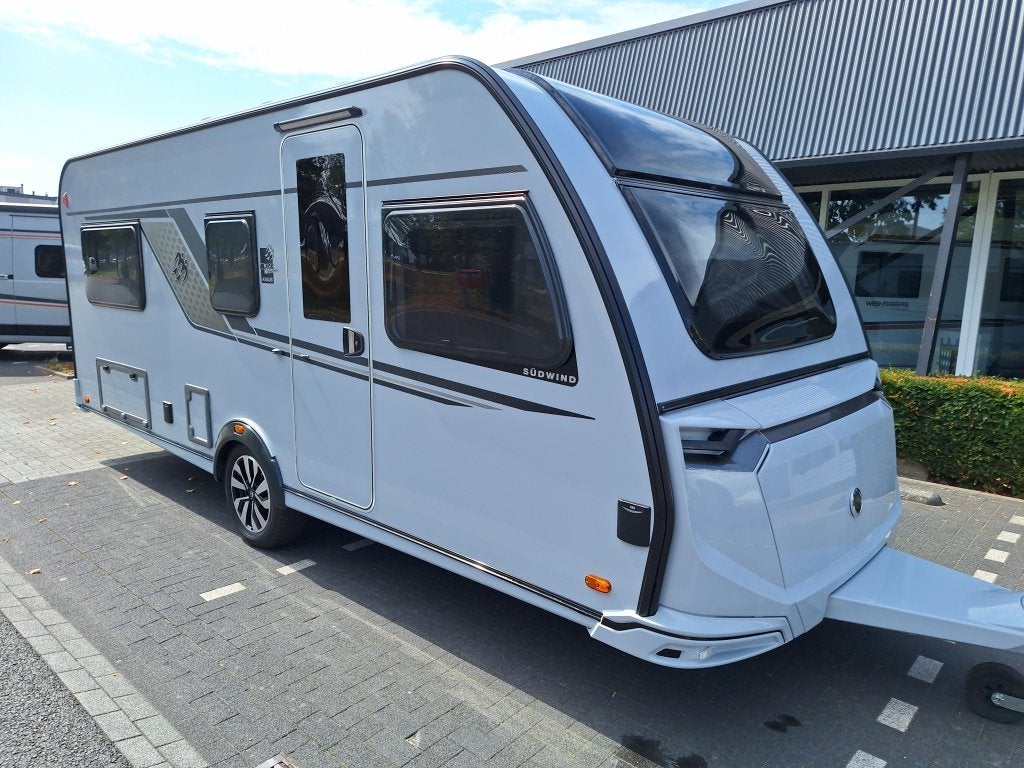 Knaus Sudwind Black Selection 540 UE NIEUW 2026 MODEL, Caravans en Kamperen, Serviceluik, Rondzit, Bedrijf, Knaus