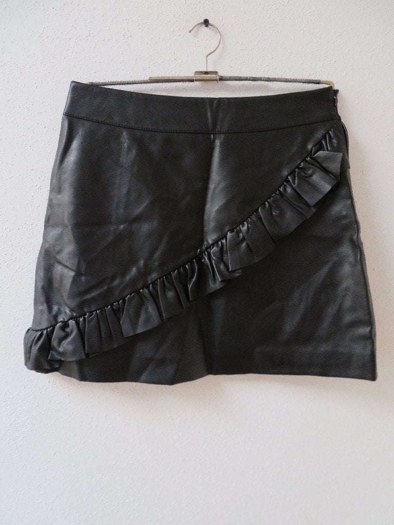 V50 Nikkie nieuwe rok zwart imitatie leer maat 38, Kleding | Dames, Maat 38/40 (M), Zwart, Nieuw, Ophalen of Verzenden