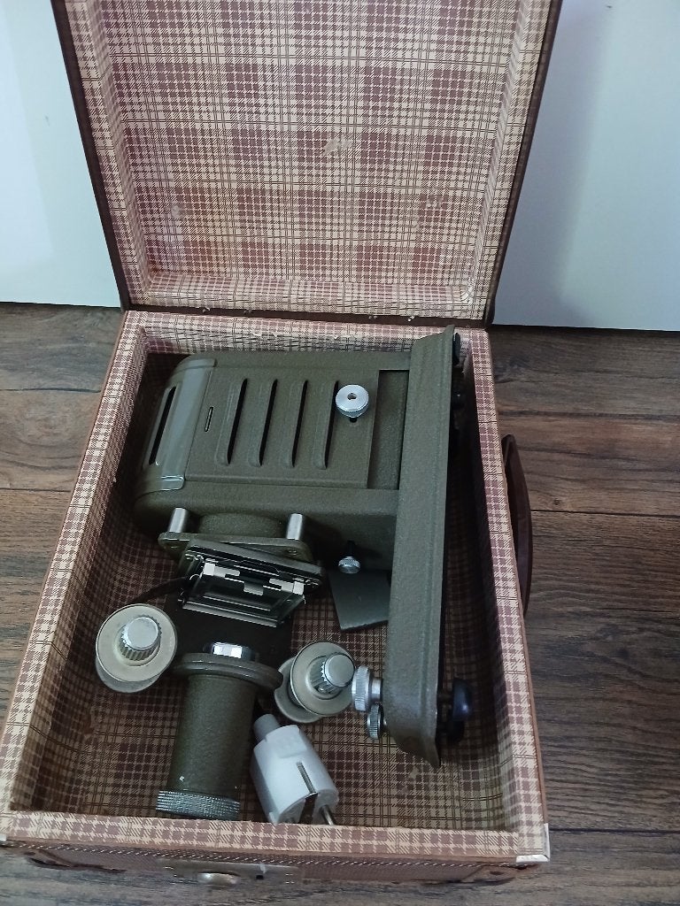 Filmprojector, Ophalen, Projector