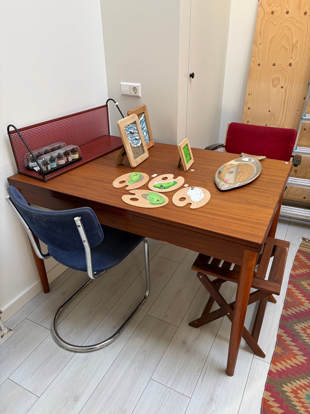 Vintage meubels en kunst Popup Prinsestraat Den Haag, Huis en Inrichting, Tafels | Eettafels, Ophalen, Zo goed als nieuw