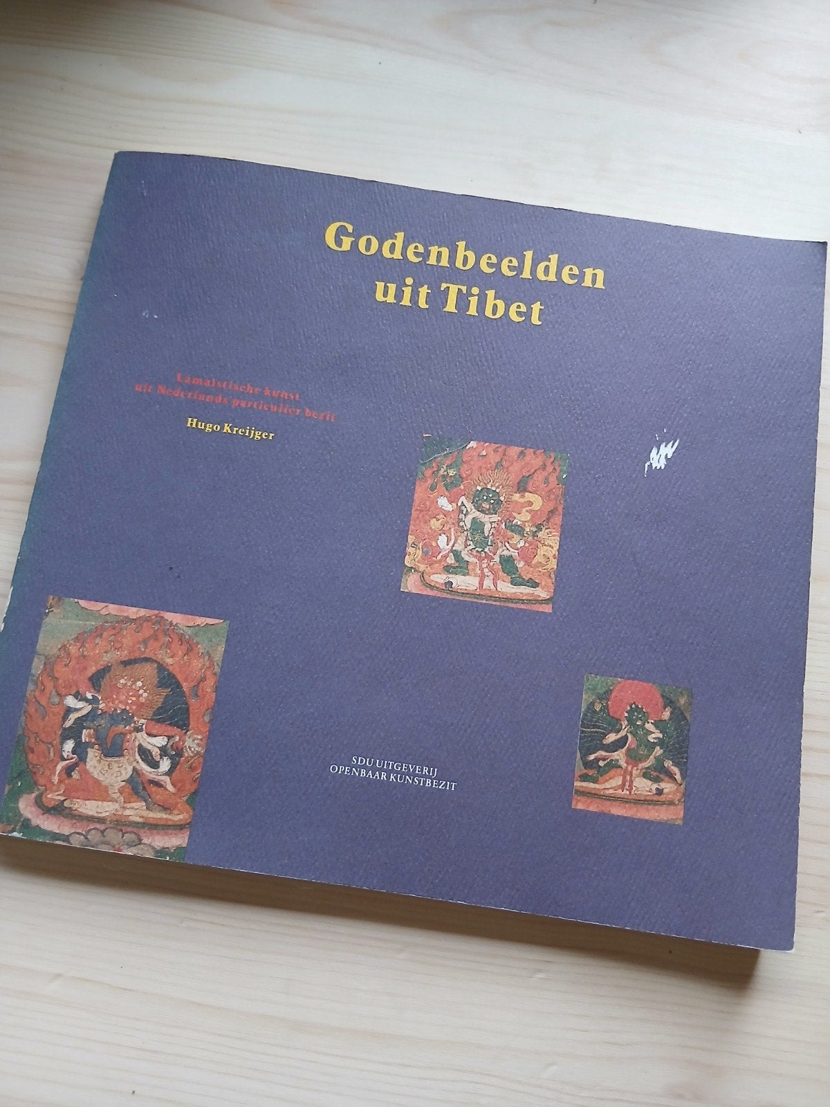 Godenbeelden uit Tibet - Boek over Tibetaanse kunst, Ophalen of Verzenden, Gelezen, Overige onderwerpen, Hugo Kreijger
