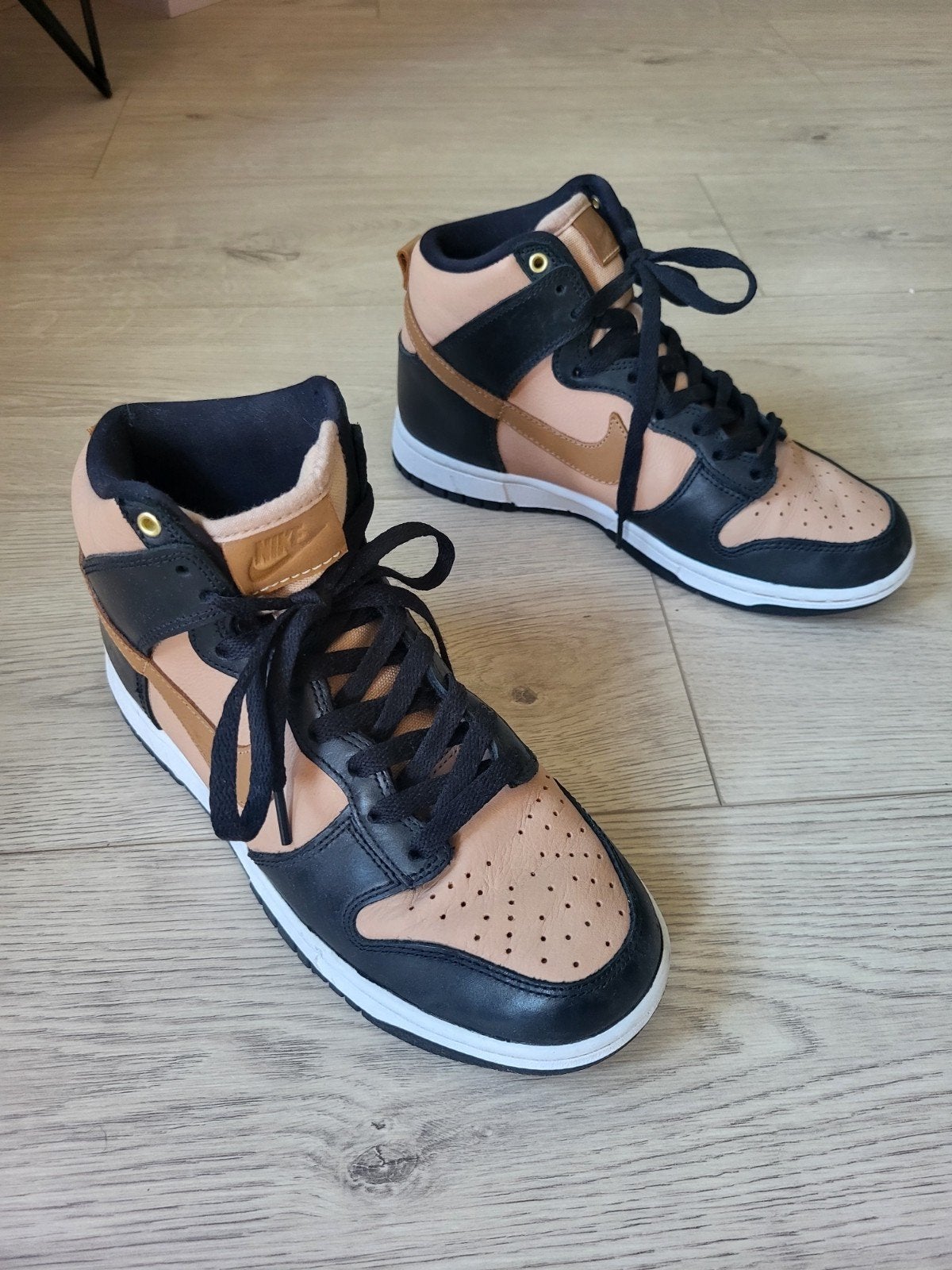 Nike Dunk High - Maat 38.5 - Zo goed als nieuw, Kleding | Dames, Zwart, Nike, Ophalen of Verzenden, Sneakers of Gympen