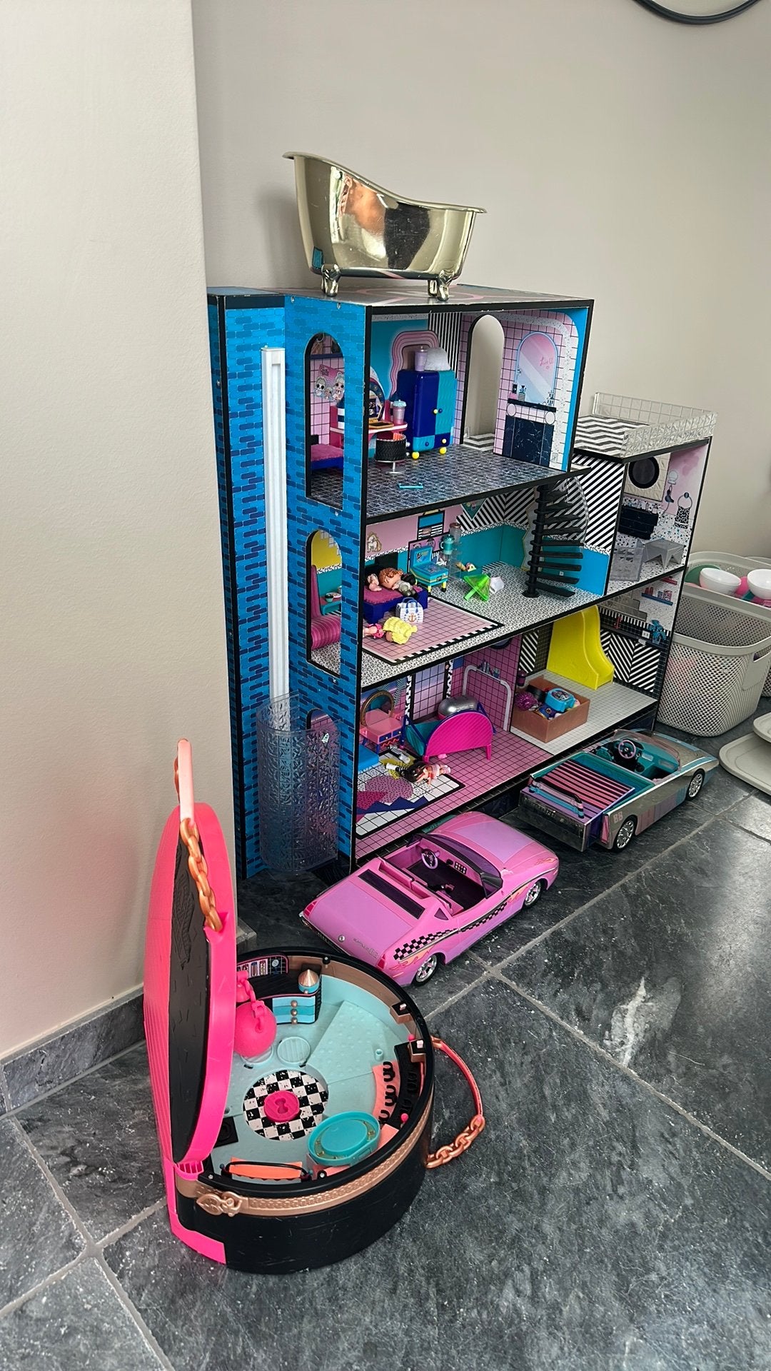 Te koop: Complete LOL Surprise speelset, Ophalen, Zo goed als nieuw, Overige typen