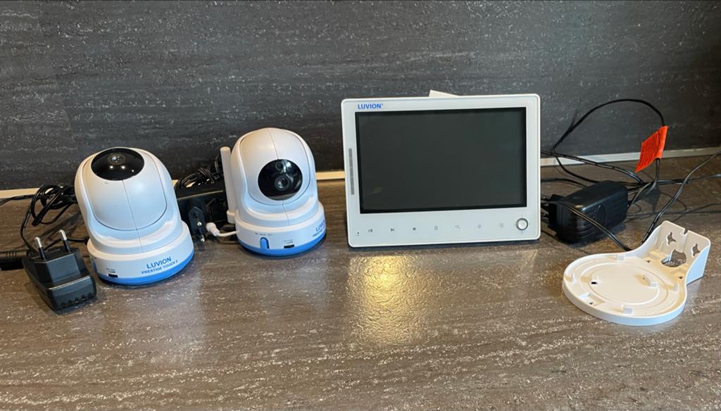 Luvion Prestige Touch 2 babyfoon met 2 camera's, Ophalen, Gebruikt, 250 meter of meer, Camera