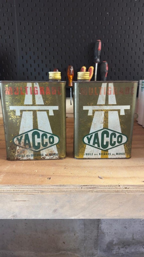 Set van 2 Vintage Yacco Olieblikken 2L - Multigrade 10W30, Verzamelen, Blikken, Ophalen of Verzenden, Gebruikt, Overige, Overige merken
