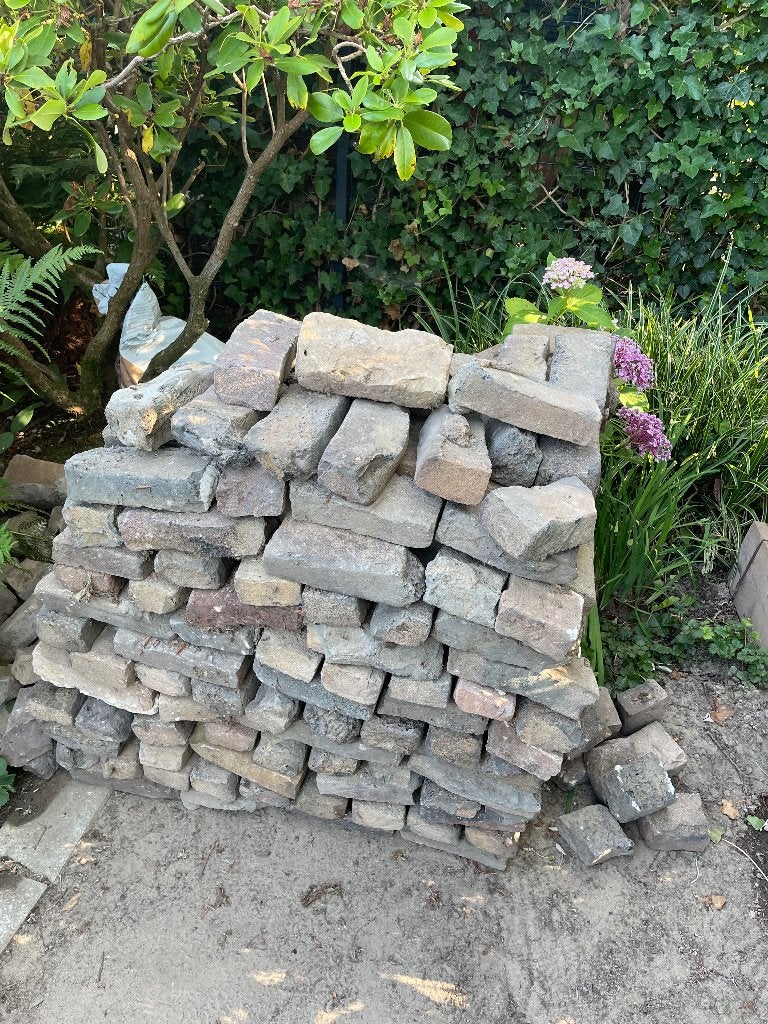 Gratis op te halen: Handgebakken oude walen, Tuin en Terras, Ophalen, Gebruikt, Overige materialen, Klinkers