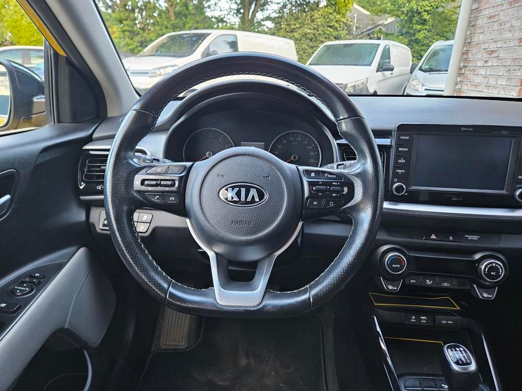 Kia Stonic 1.0 T-GDi DynamicLine Carplay! Camera! Navigatie!, Auto's, Voorwielaandrijving, 450 kg, Gebruikt, Euro 6